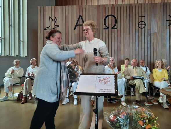 Bloemen voor leiding KND