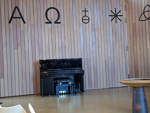 Nieuwe piano in Scheppingskerk