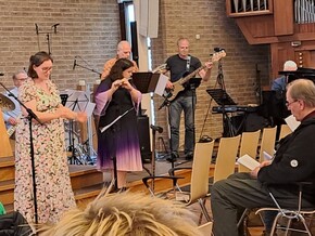 Linda Stolk op eindpresentatie Praktijkcursus Amateur Kerkmusicus