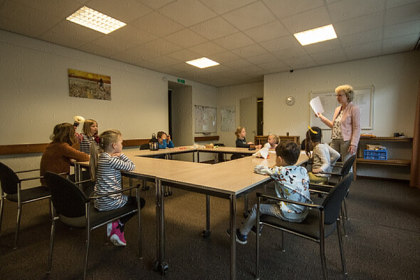 kindernevendienst kerk kinderen